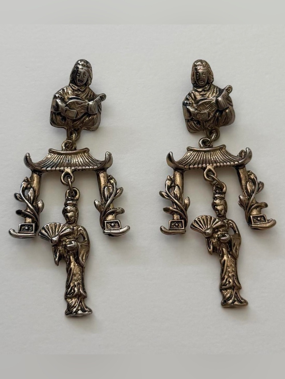 vintage chinese dangle stud earrings